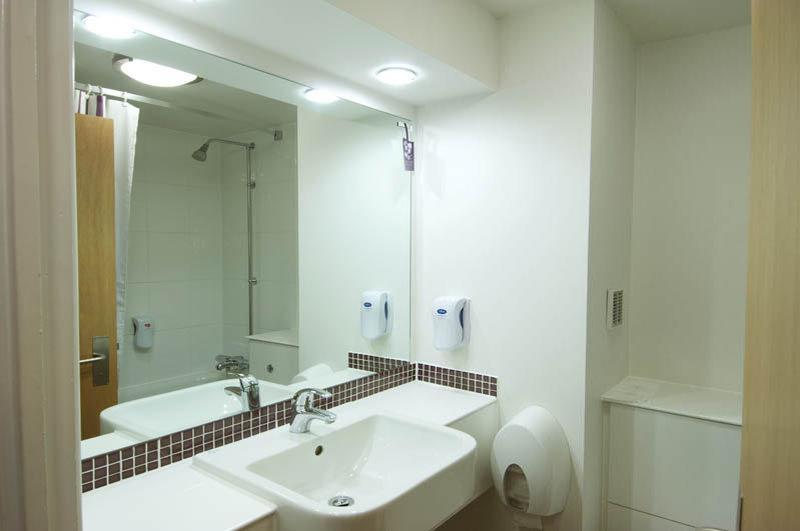Premier Inn Wrexham North Екстериор снимка